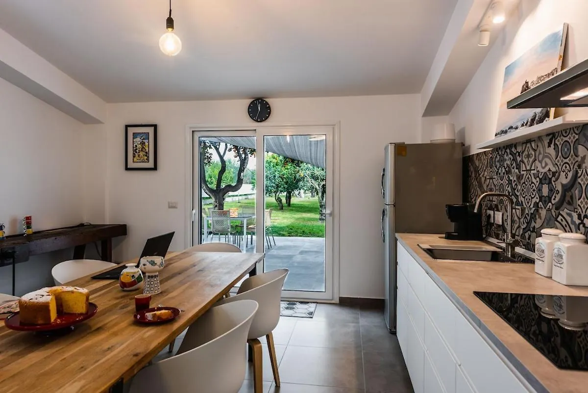 Holiday home Oasi Agrumi E Mare Mascali